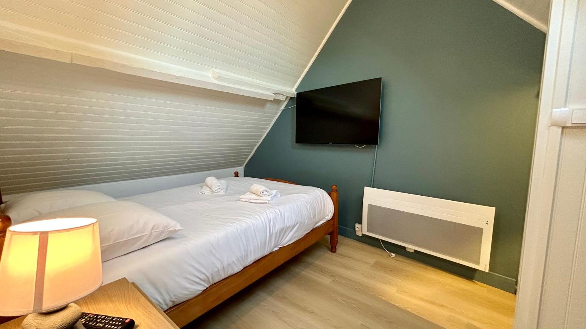 Maison 4 Personnes, En Centre Ville Ле-Кротуа Экстерьер фото
